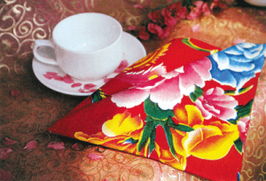 印染土花布與中式家具 一室熱烈，滿屋舊夢